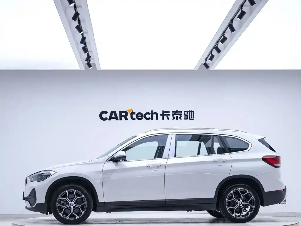 BMW X1 — фото 3