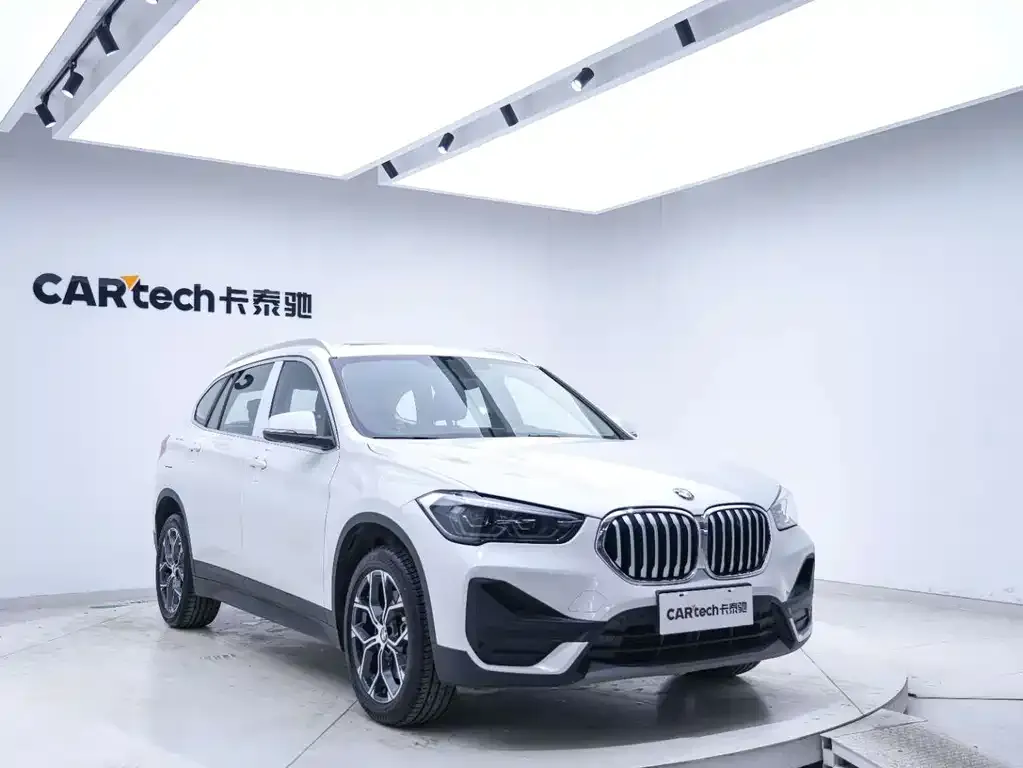 BMW X1 — фото 5