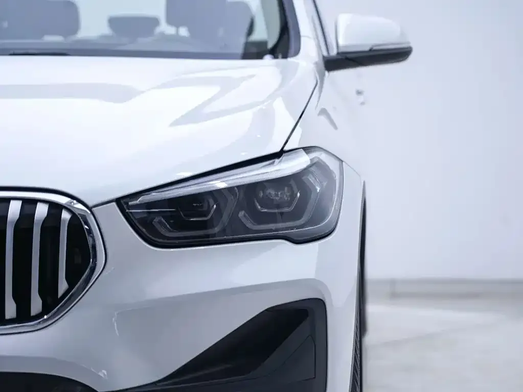 BMW X1 — фото 2
