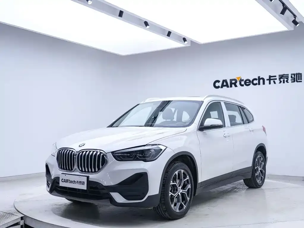 BMW X1 — фото 10
