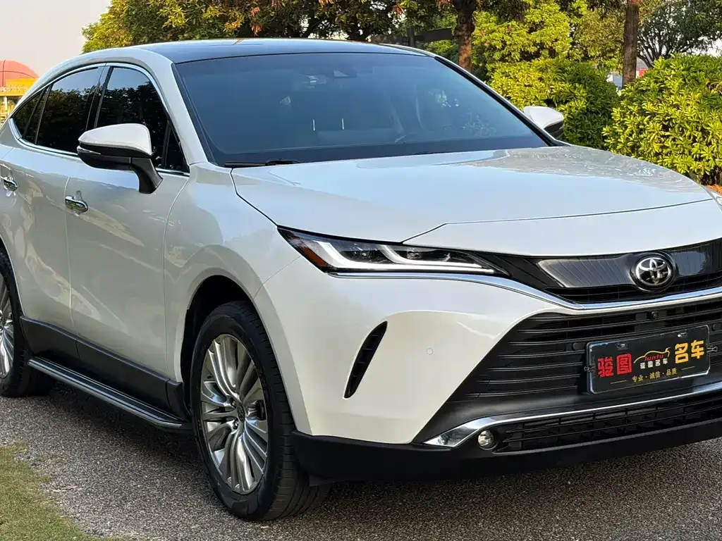 Toyota Harrier — фото 10