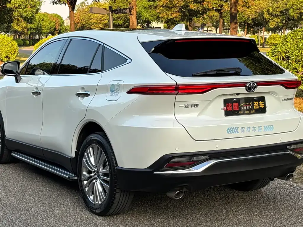 Toyota Harrier — фото 6