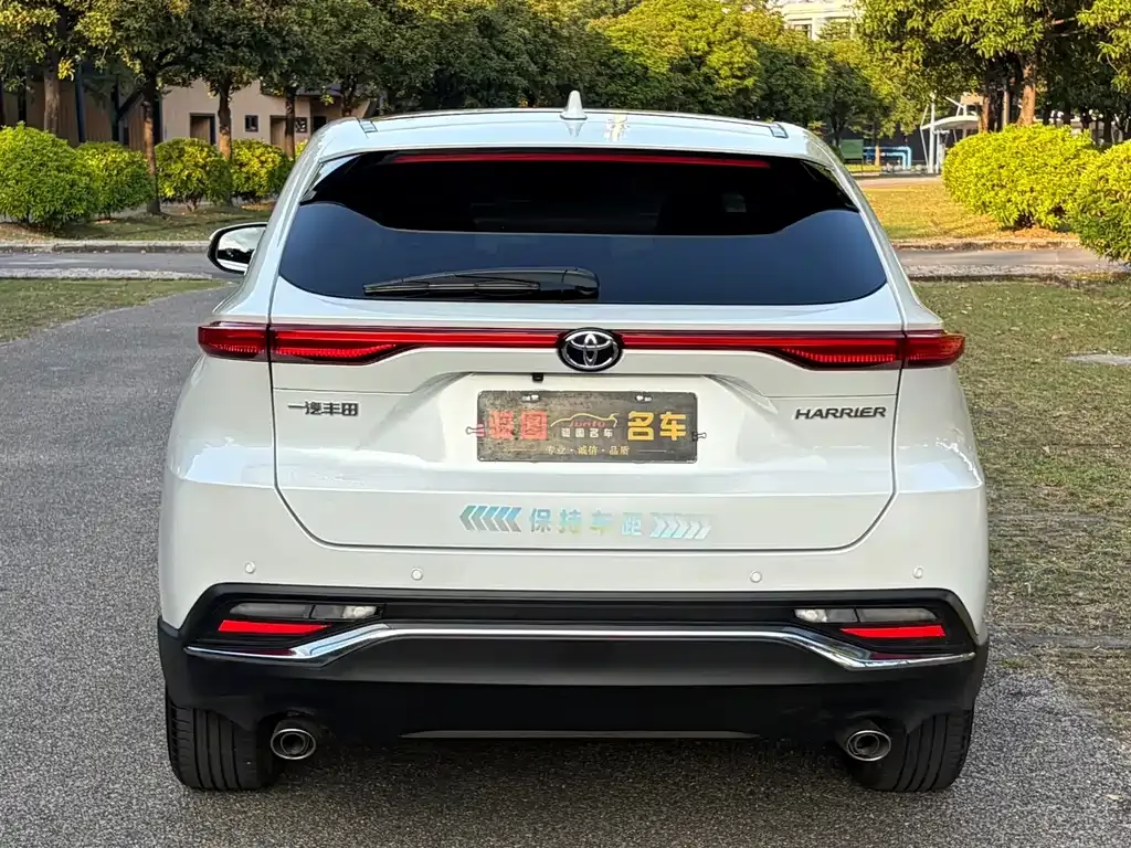 Toyota Harrier — фото 2