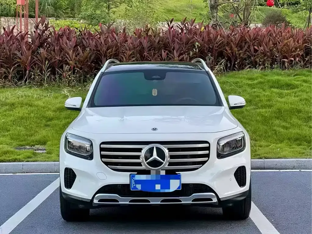 Mercedes-Benz GLB — фото 9