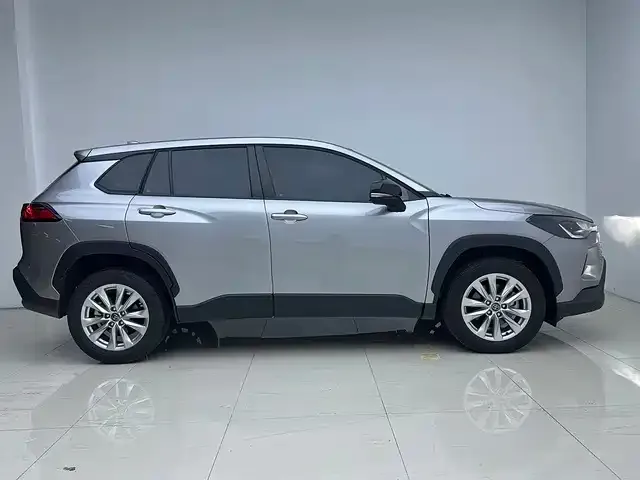 Toyota Corolla Cross — фото 3