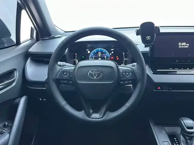 Toyota Corolla Cross — фото 9