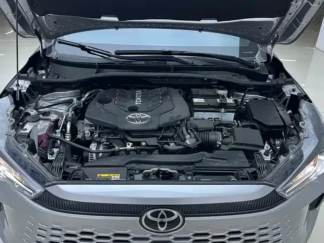 Toyota Corolla Cross — фото 10