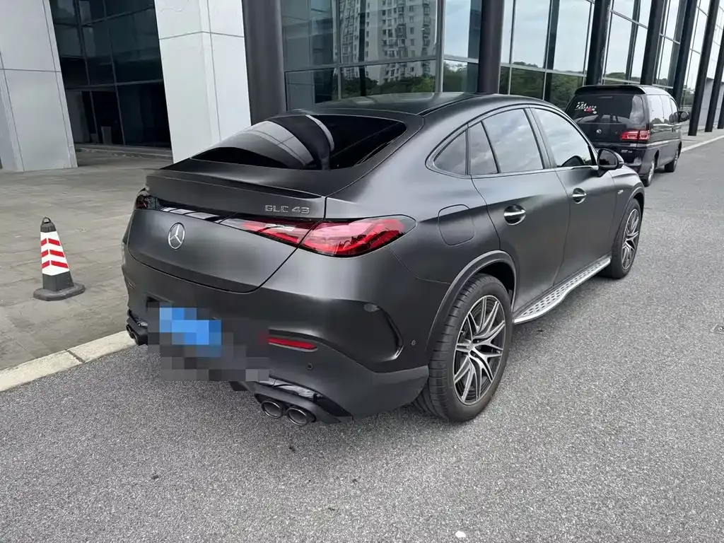 Mercedes-Benz GLC Coupe AMG — фото 9