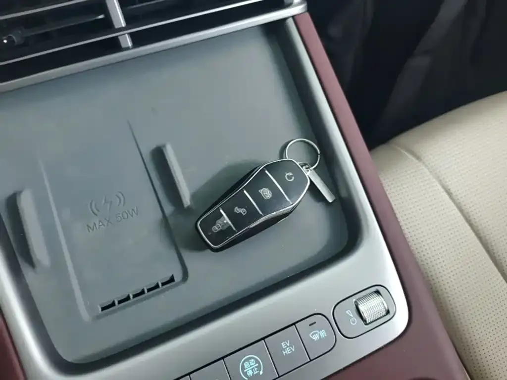 BYD Seal 07 DM-i — фото 3