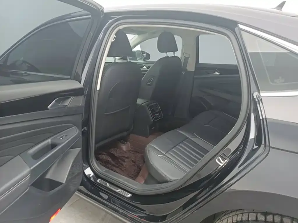 Volkswagen Passat — фото 6