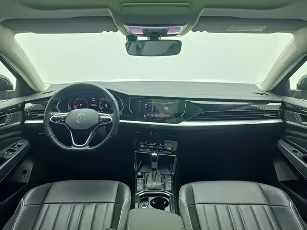 Volkswagen Passat — фото 10