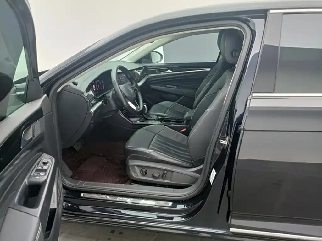 Volkswagen Passat — фото 7