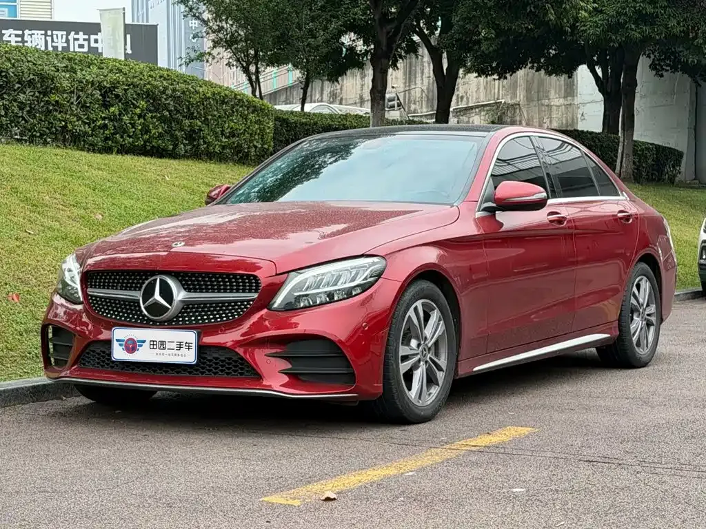 Mercedes-Benz C-Class — фото 1