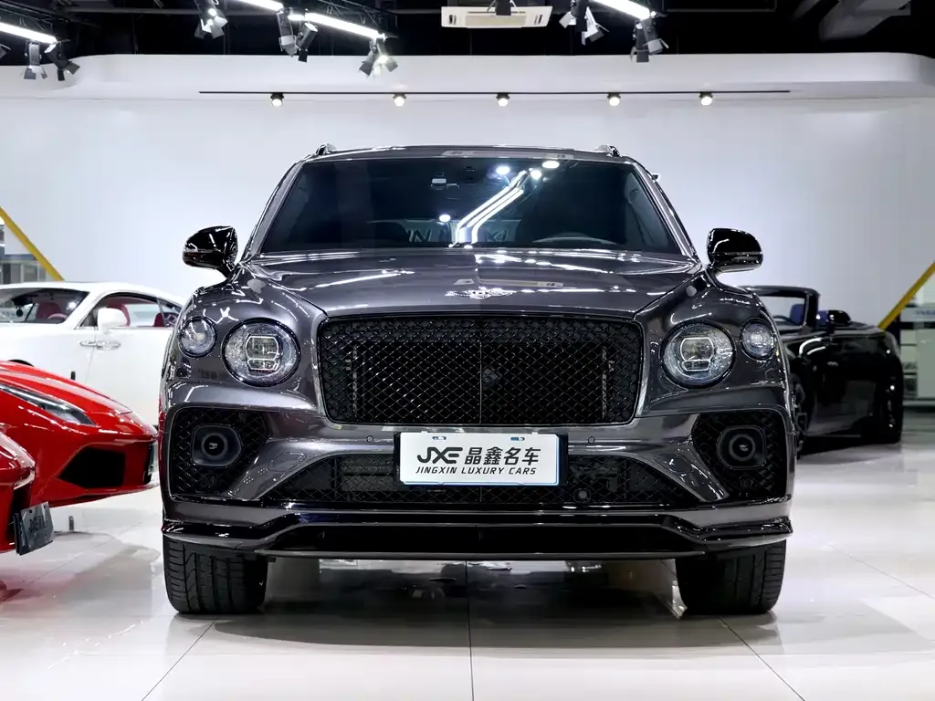 Bentley Bentayga — фото 10