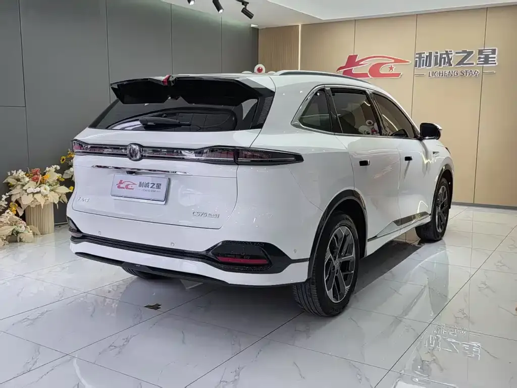 Changan CS75 PLUS — фото 2