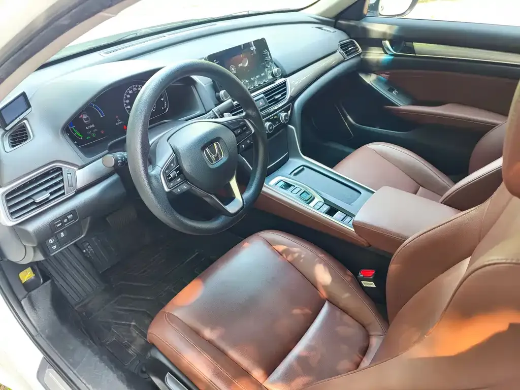 Honda Inspire — фото 4