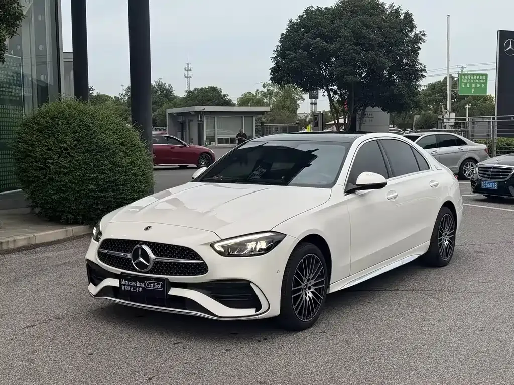 Mercedes-Benz C-Class — фото 1