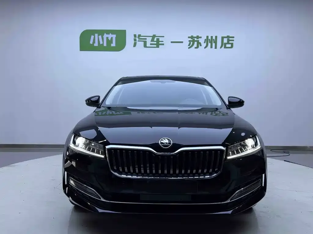 Skoda Superb — фото 7