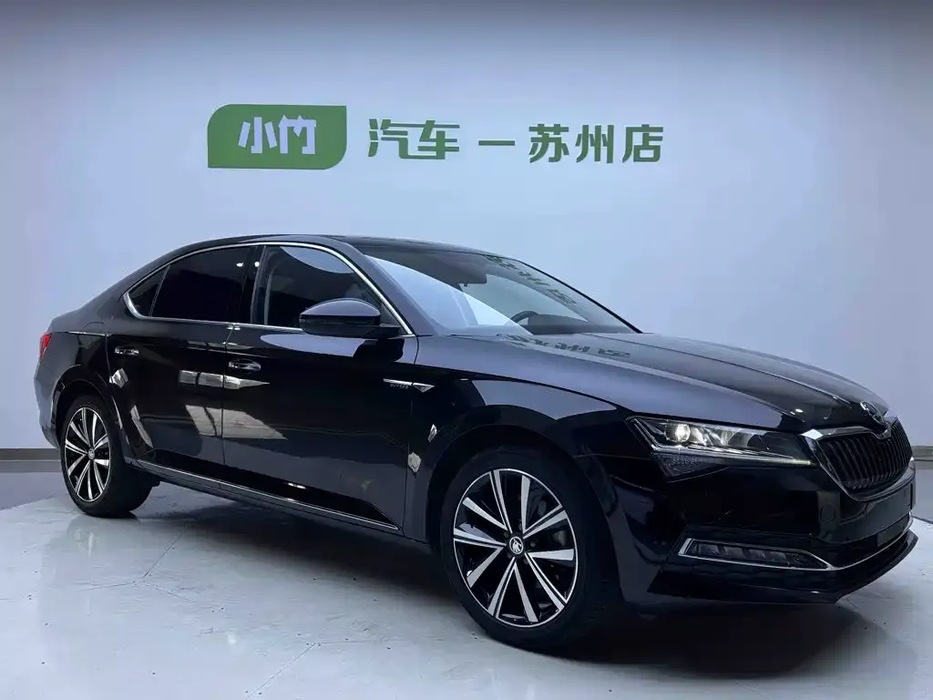 Skoda Superb — фото 4