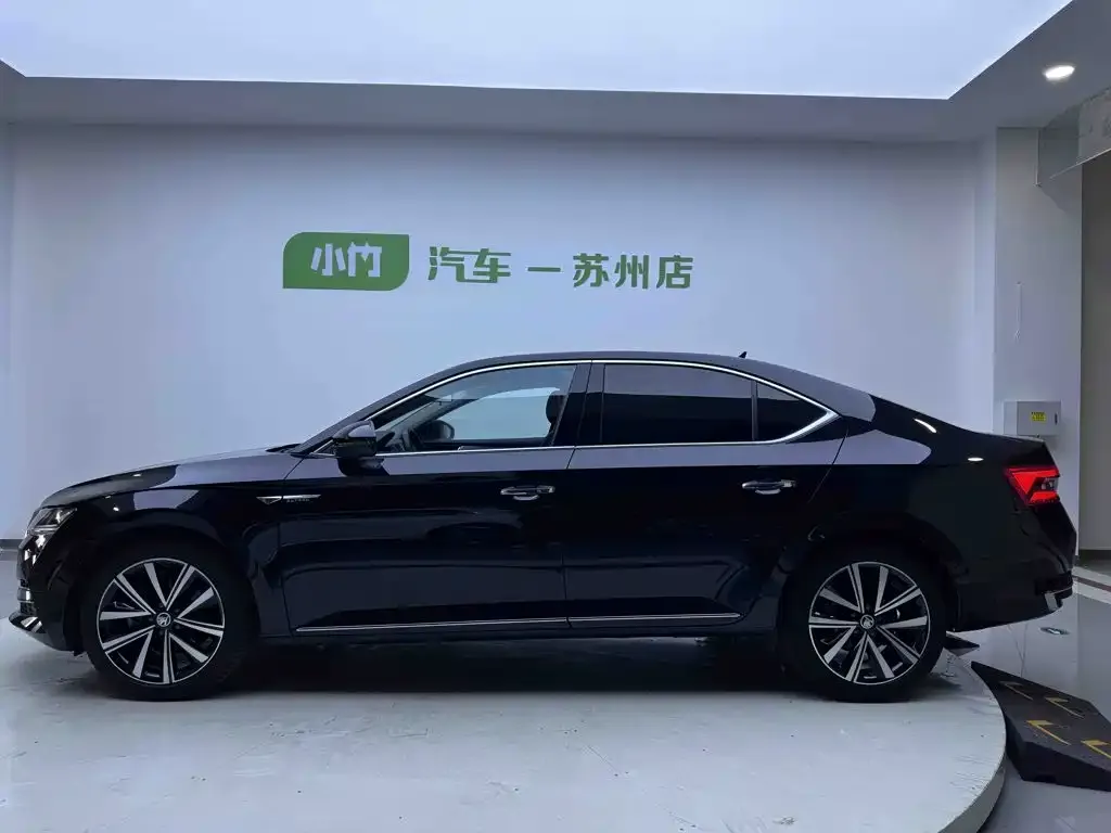 Skoda Superb — фото 3
