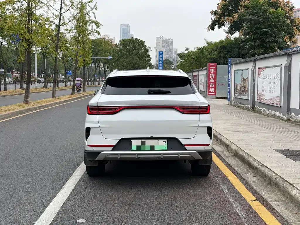 BYD PLUS New Energy — фото 9