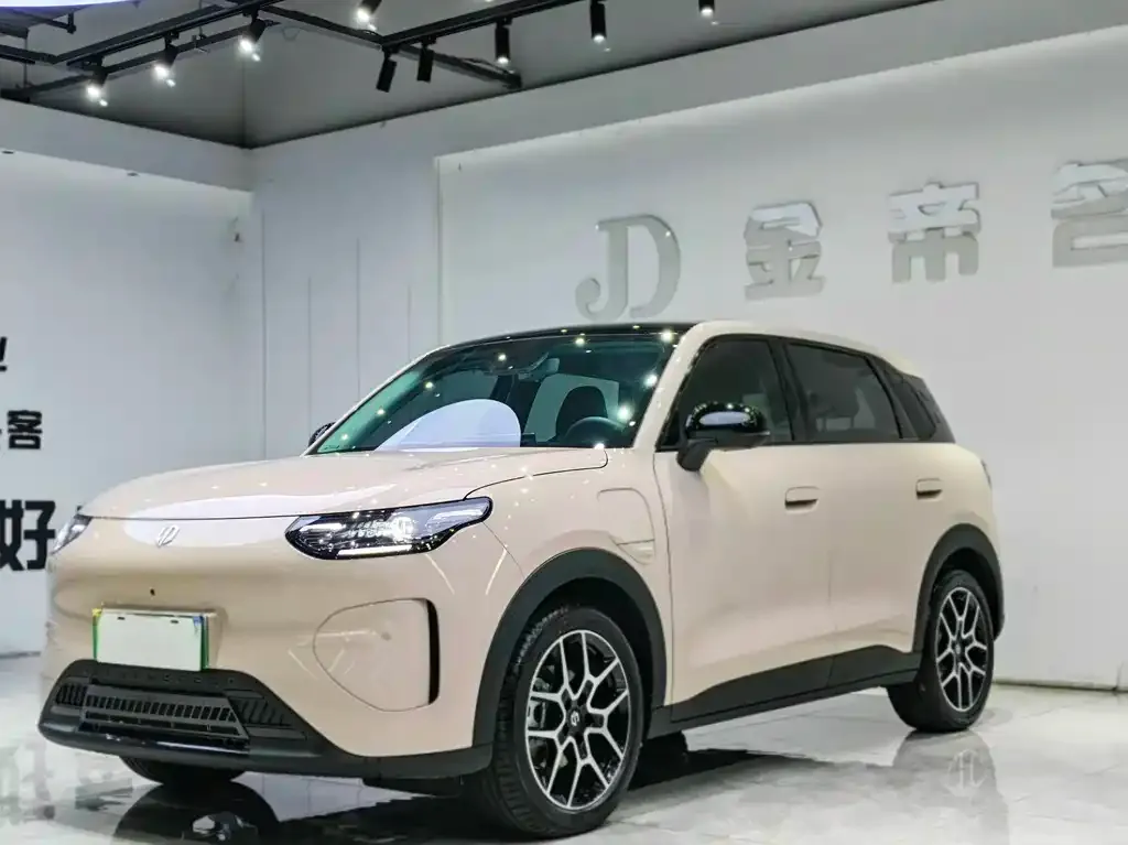 Leapmotor Leapmotor A10 — фото 1