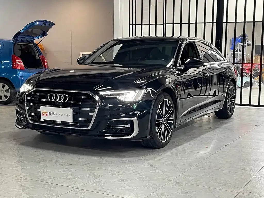 Audi A6L — фото 1