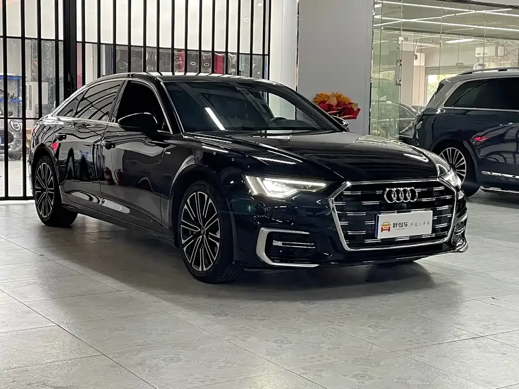 Audi A6L — фото 6