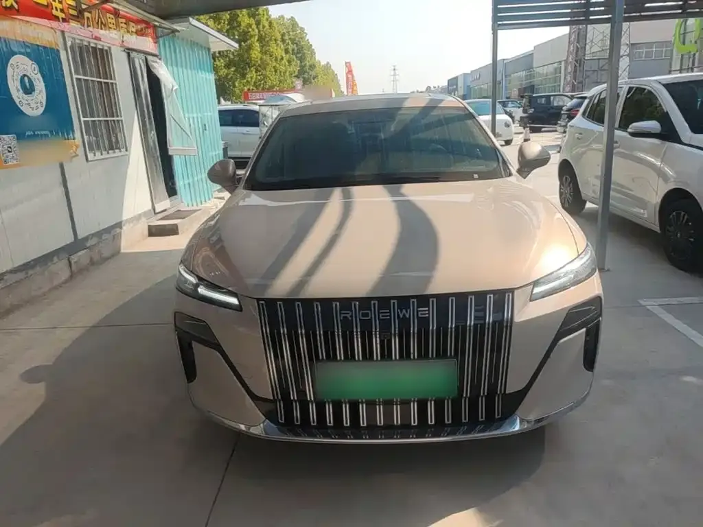 Roewe M7 DMH — фото 10
