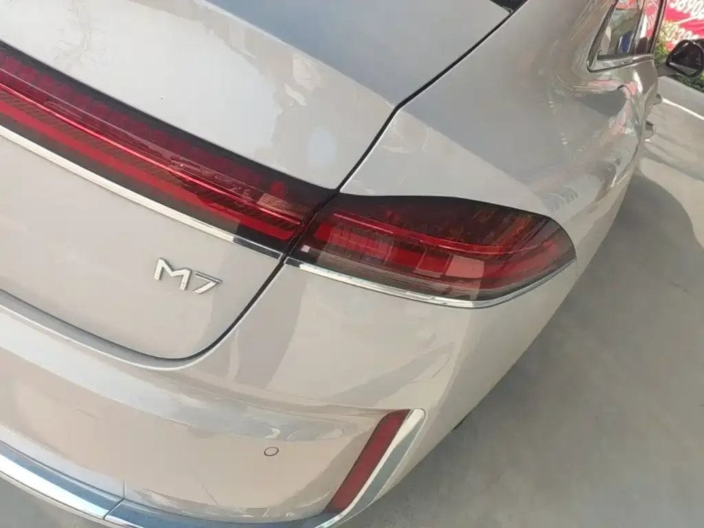 Roewe M7 DMH — фото 7