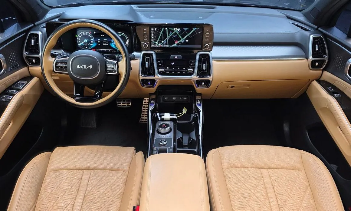 Kia Sorento — фото 8