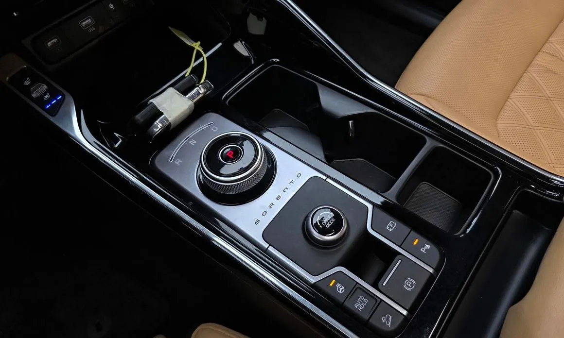 Kia Sorento — фото 2