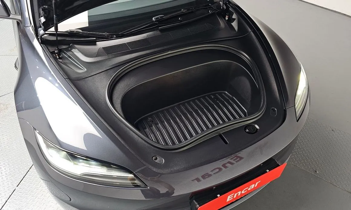 Tesla Model 3 — фото 10
