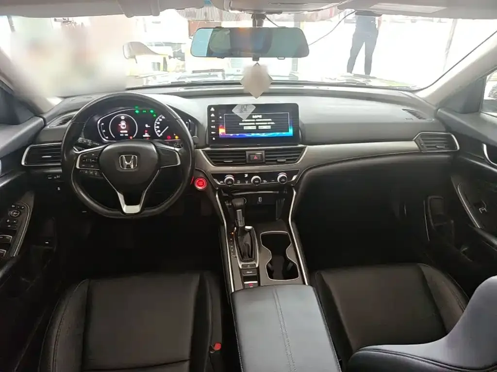 Honda Accord — фото 3