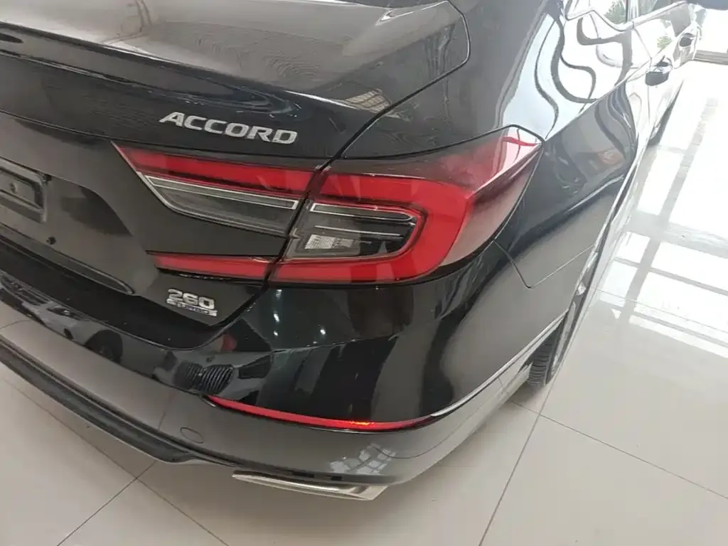 Honda Accord — фото 2