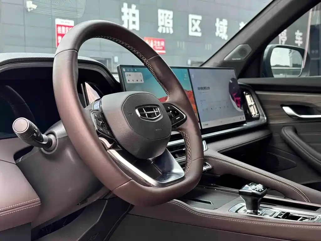Geely Xingyue L — фото 6