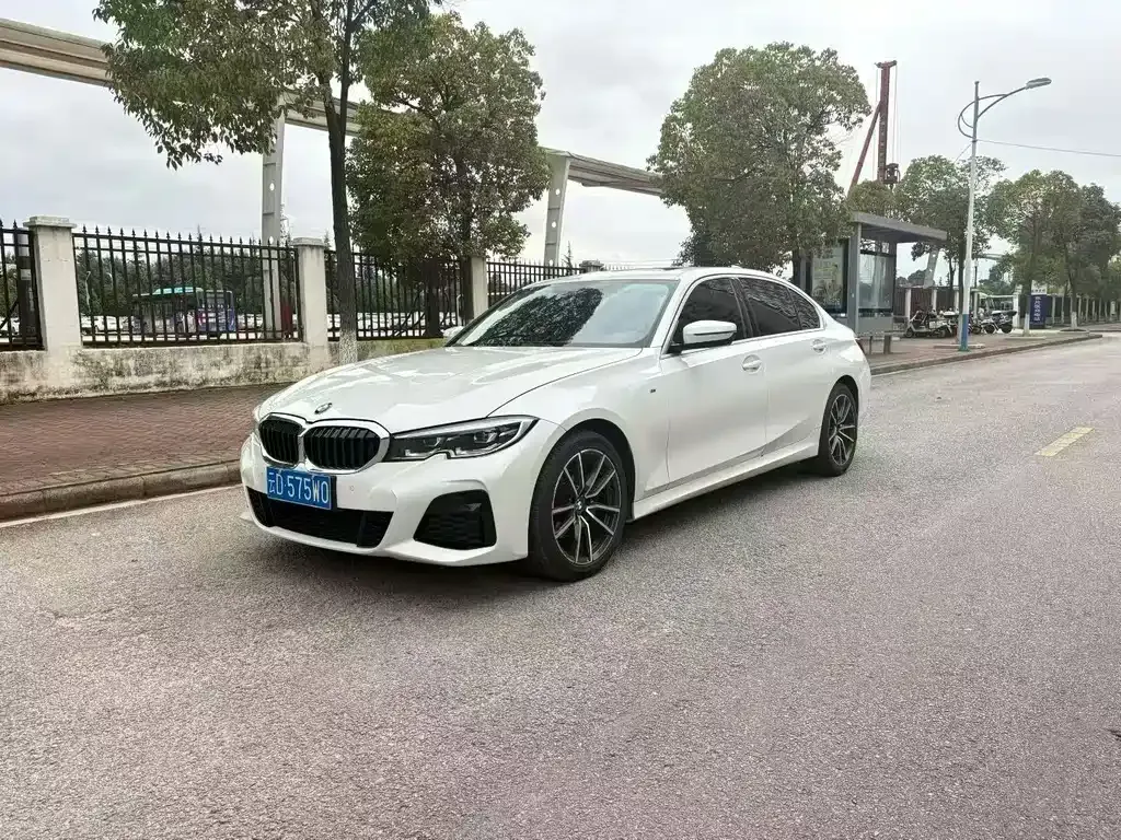 BMW 3 Series — фото 1