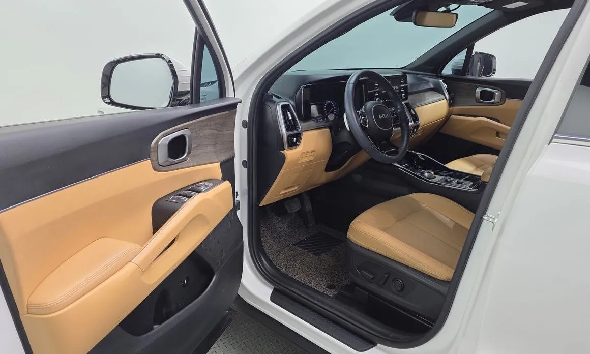 Kia Sorento — фото 7