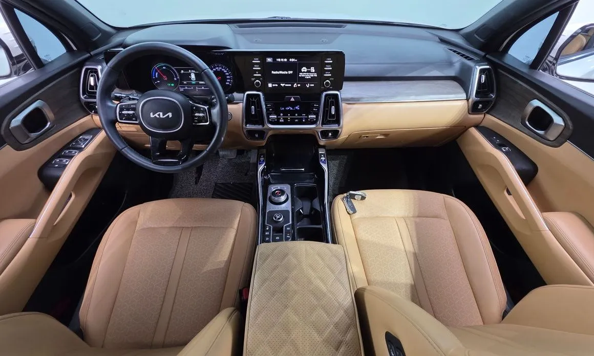Kia Sorento — фото 9
