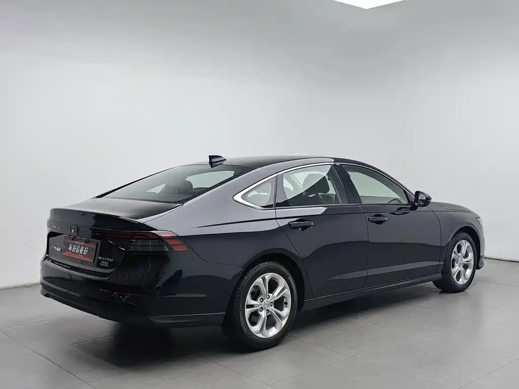 Honda Accord — фото 2