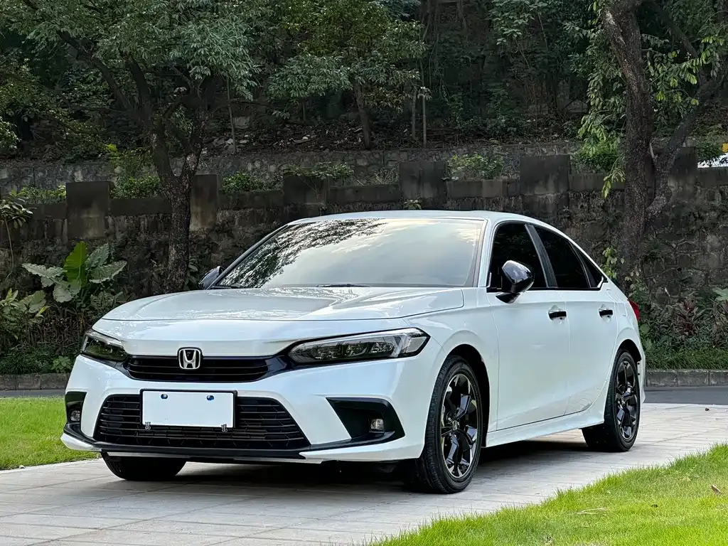 Honda Civic — фото 1