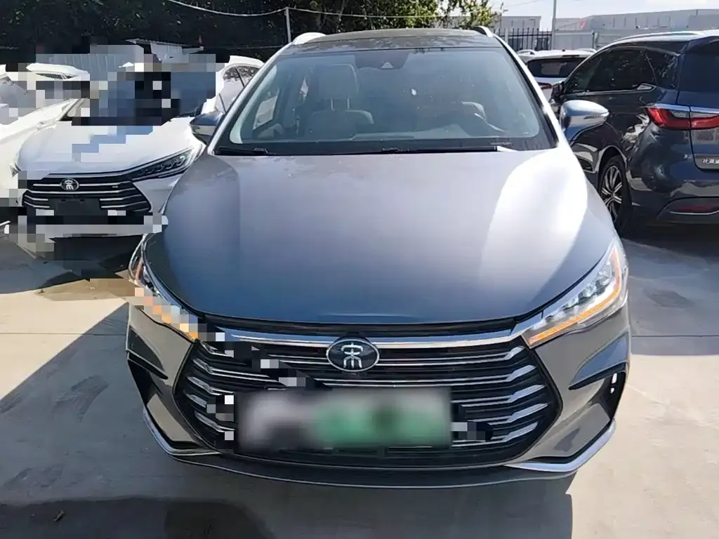 BYD MAX New Energy — фото 9