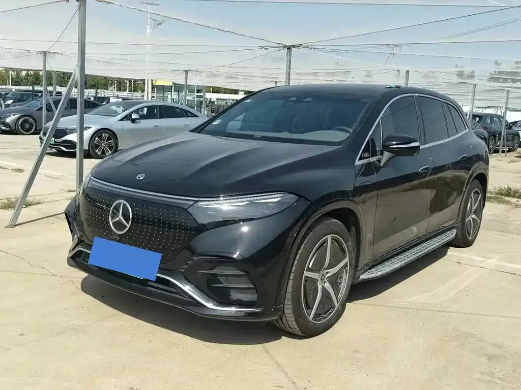 Mercedes-Benz EQS SUV — фото 1