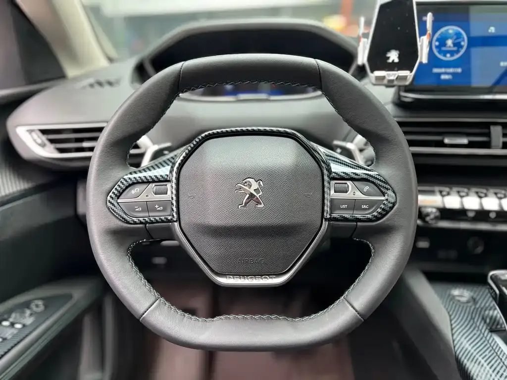 Peugeot 5008 — фото 3