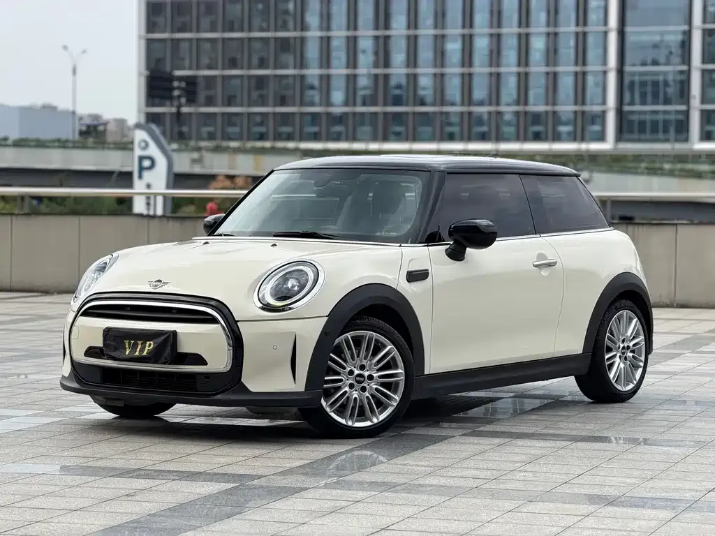 MINI Cooper (3-door) — фото 1