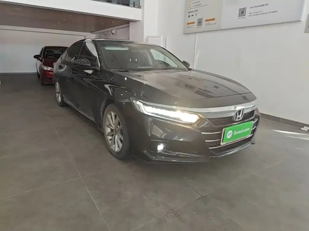 Honda Accord — фото 3