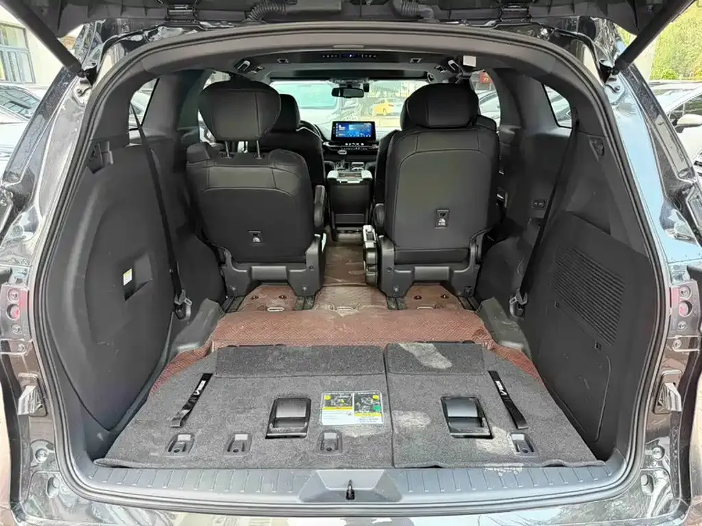 Toyota Sienna — фото 5