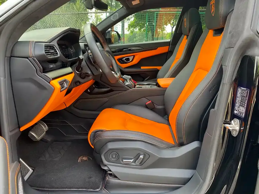 Lamborghini Urus — фото 6