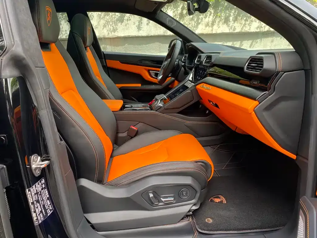 Lamborghini Urus — фото 5