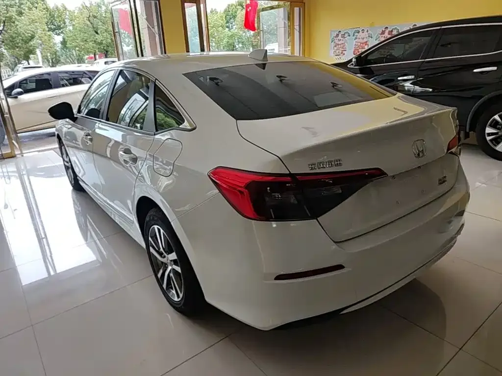 Honda Civic — фото 2